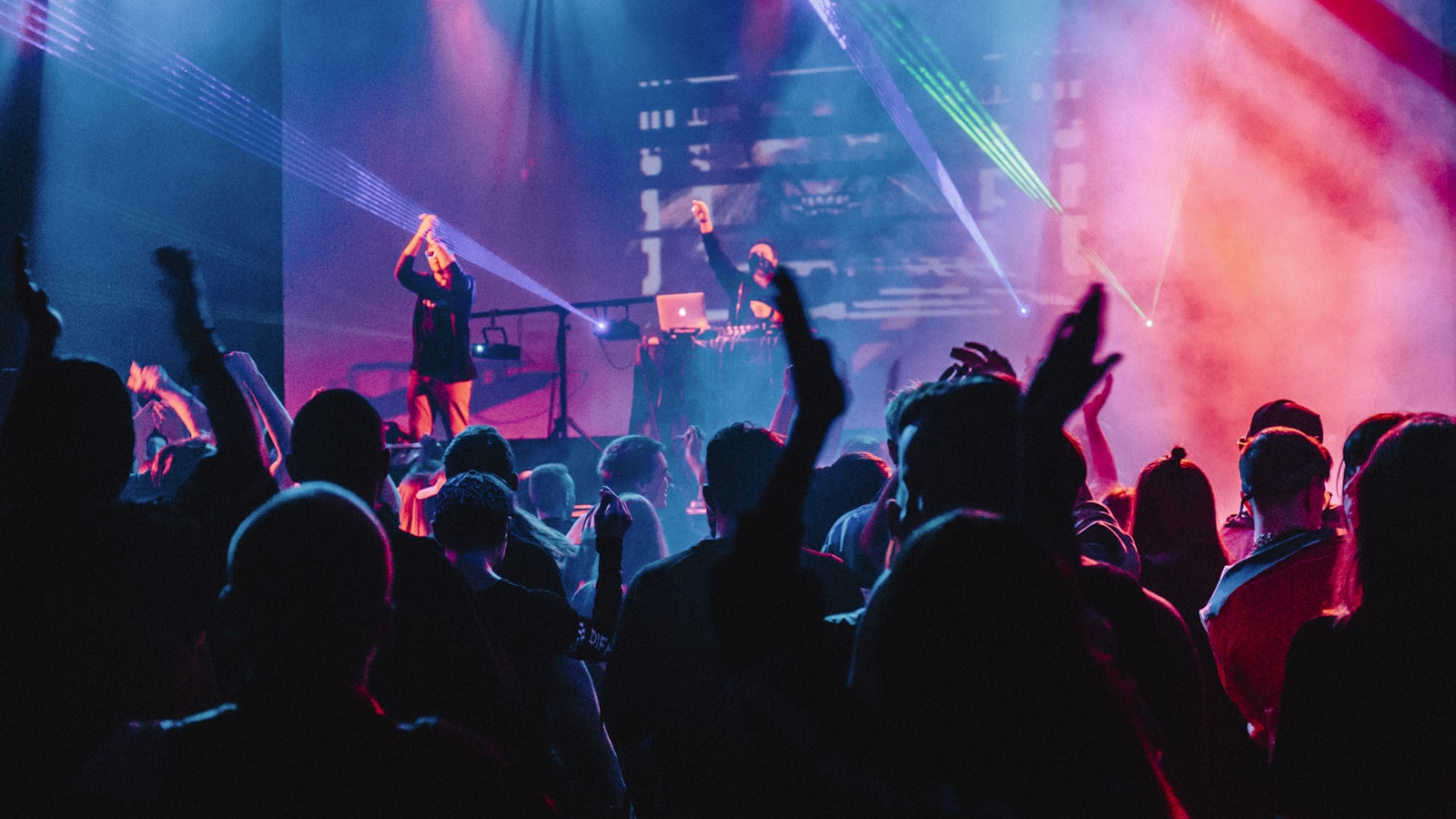 Female DJs Who Are Shaping Electronic Music in 2026